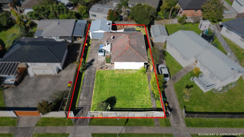 19 Wycherley Drive, Bucklands Beach, Auckland - Carousel 1