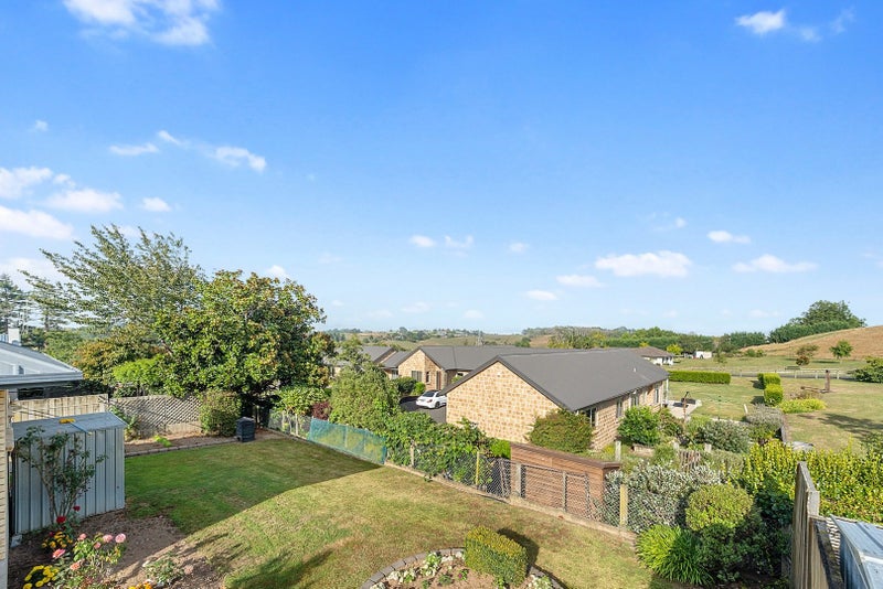 2 Palm Grove Drive, Western Heights, Hamilton - Carousel 13