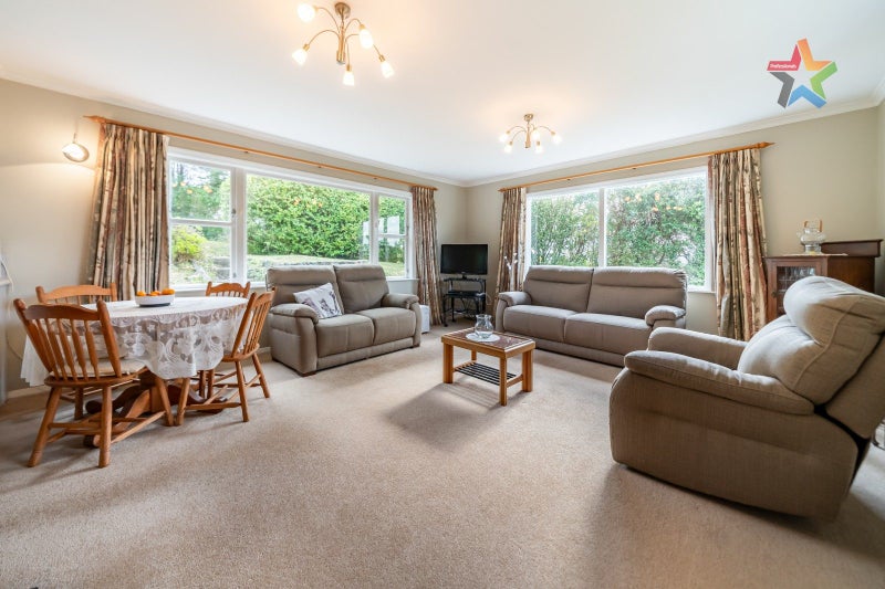 64 Glanmire Road, Newlands, Wellington - Carousel 1