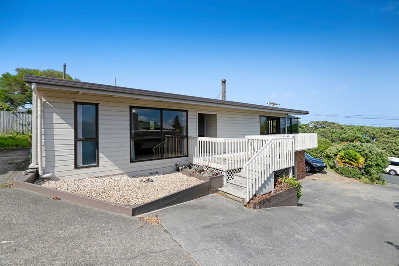 25A Tindalls Bay Road, Tindalls Beach, Whangaparaoa - Carousel 1