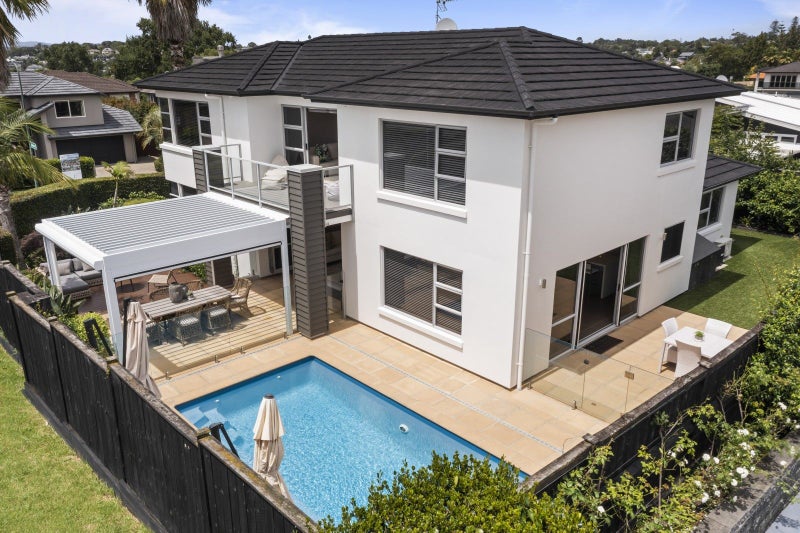 14 Tranquility Rise, Mellons Bay, Auckland - Carousel 2