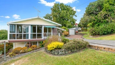 6 Lanark Street, Milford, Auckland - Carousel 1