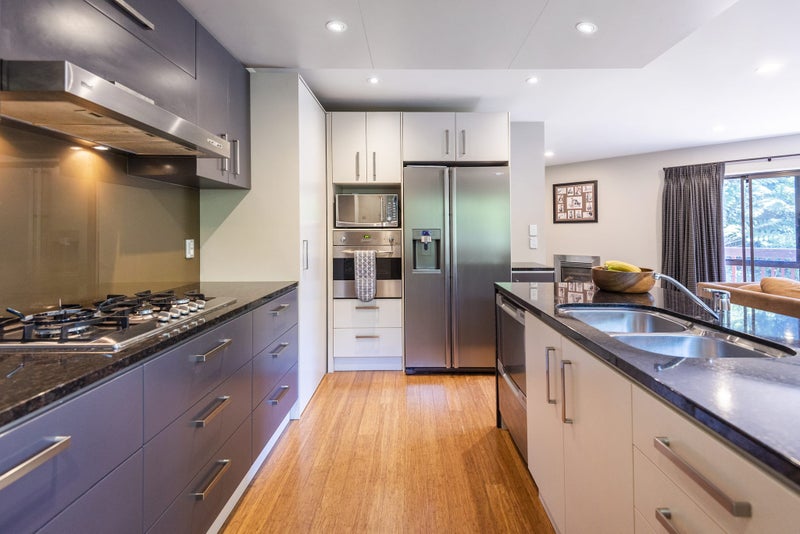 23 Bemrose Place, Cockle Bay, Auckland - Carousel 2