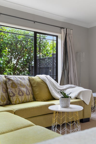 2 Coachman Drive, Flat Bush, Auckland - Carousel 19