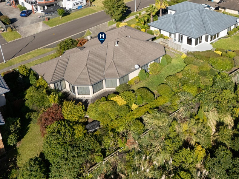 17 Aurora Avenue, Welcome Bay, Tauranga - Carousel 2