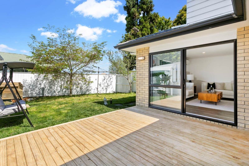 13 Maioro Street, New Windsor, Auckland - Carousel 2