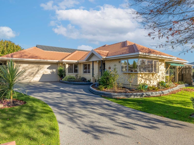 16 Sutton Place, Dallington, Christchurch - Carousel 1