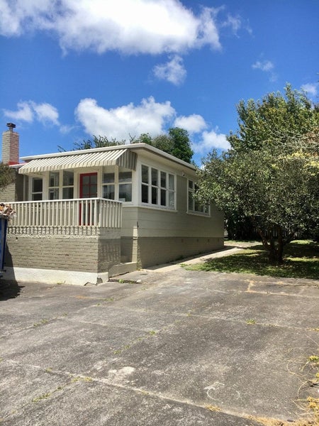 1/7 Mcleod Road, Weymouth, Auckland - Carousel 1