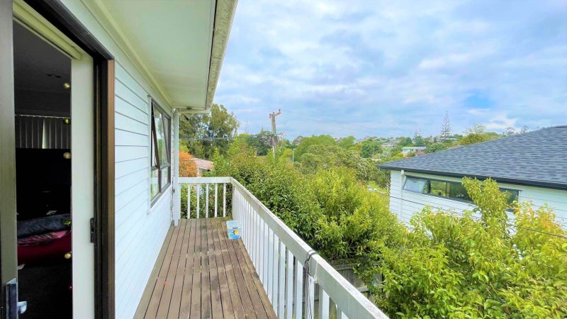 17 Tonkin Drive, Sunnynook, Auckland - Carousel 8