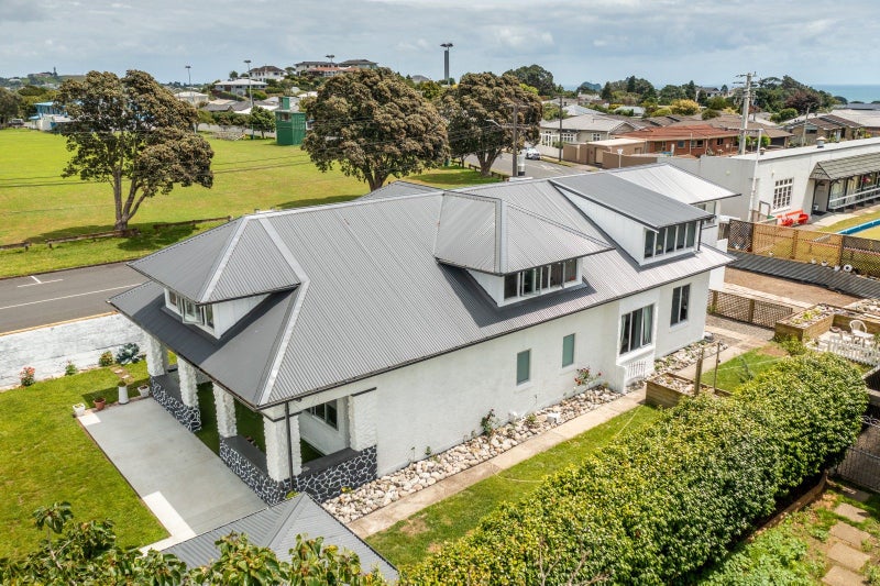 82 Barrett Street, Westown, New Plymouth - Carousel 1