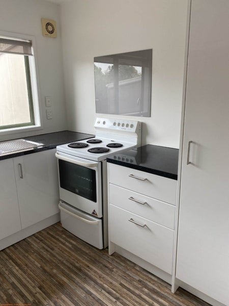 3/5 Kilham Avenue, Northcote, Auckland - Carousel 11