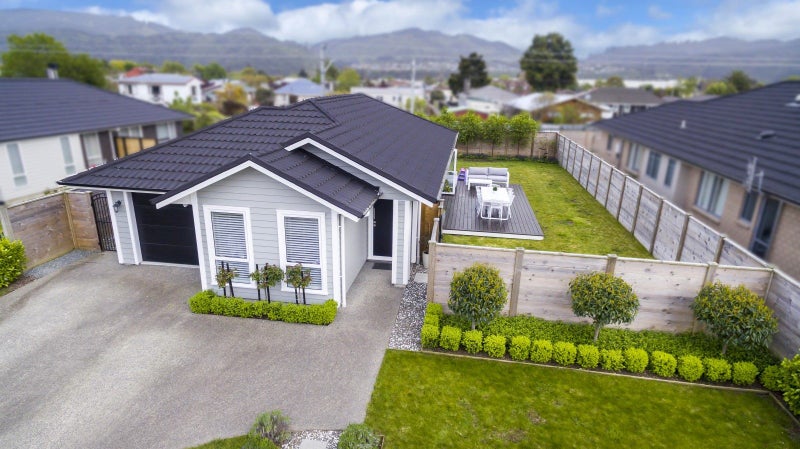 16 Filmer Crescent, Wallaceville, Upper Hutt - Carousel 2