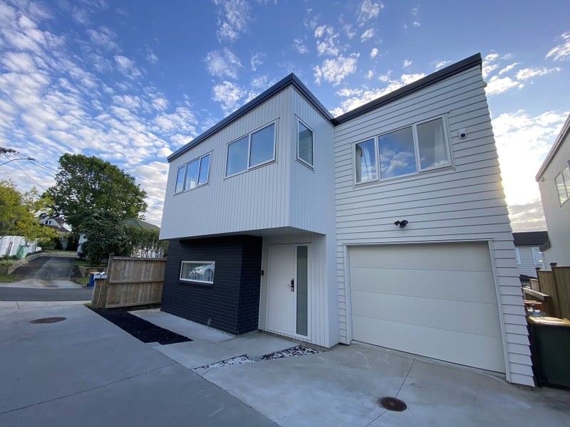 3A Tui Street, Belmont, Auckland - Carousel 1