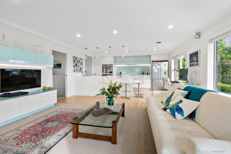 8 Towbridge Place, Howick, Auckland - Carousel 2