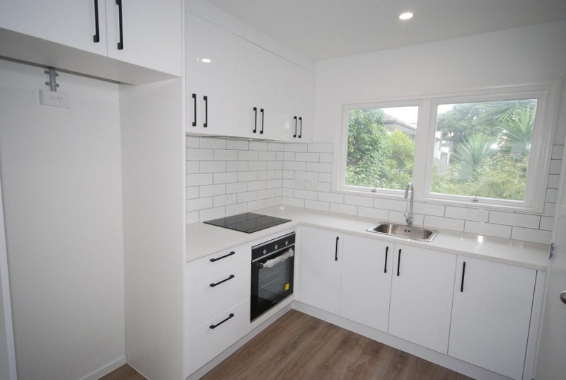 18/11 Tawera Road, Greenlane, Auckland - Carousel 1