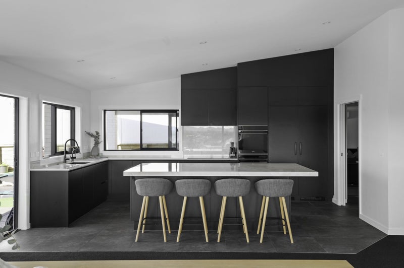 8 Dulverton Rise, Flagstaff, Hamilton - Carousel 2