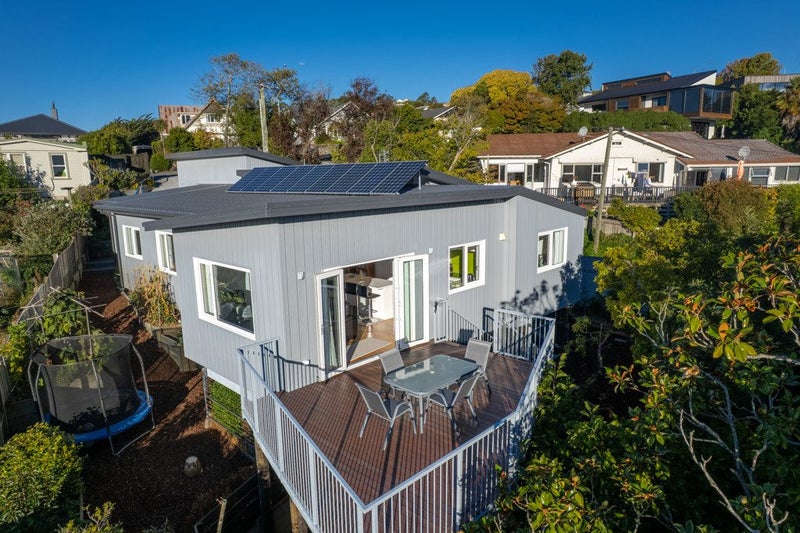 18A Hackthorne Road, Cashmere, Christchurch - Carousel 24