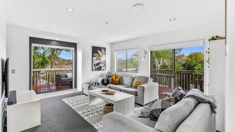 1/17 Glamorgan Drive, Torbay, Auckland - Carousel 1