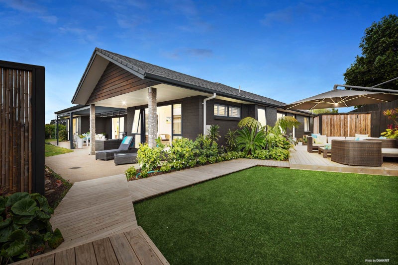 9 Tavarnya Way, Patumahoe, Auckland - Carousel 1