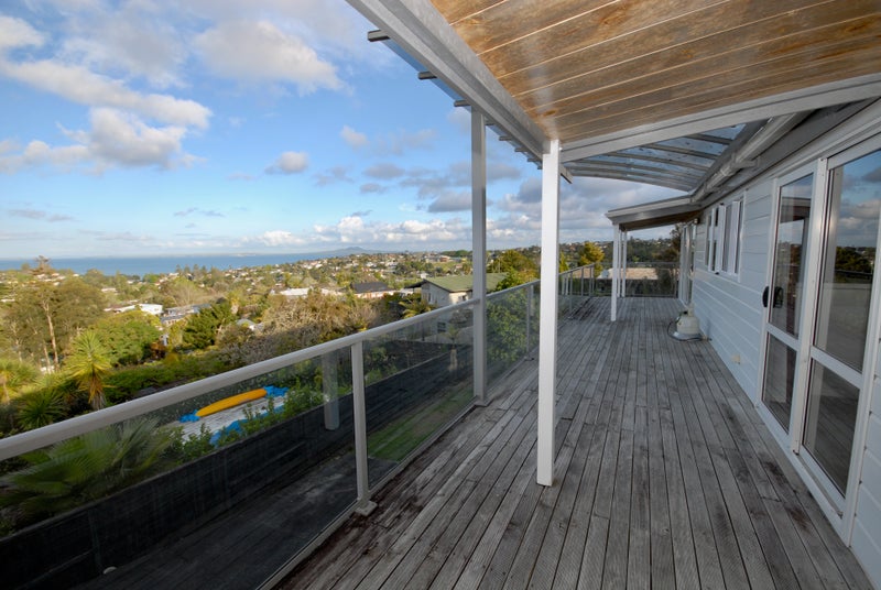 2/20 Summit Drive, Torbay, Auckland - Carousel 1