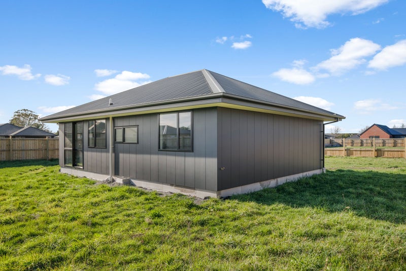 8 Cherry Tree Place, Southbridge, Southbridge - Carousel 21