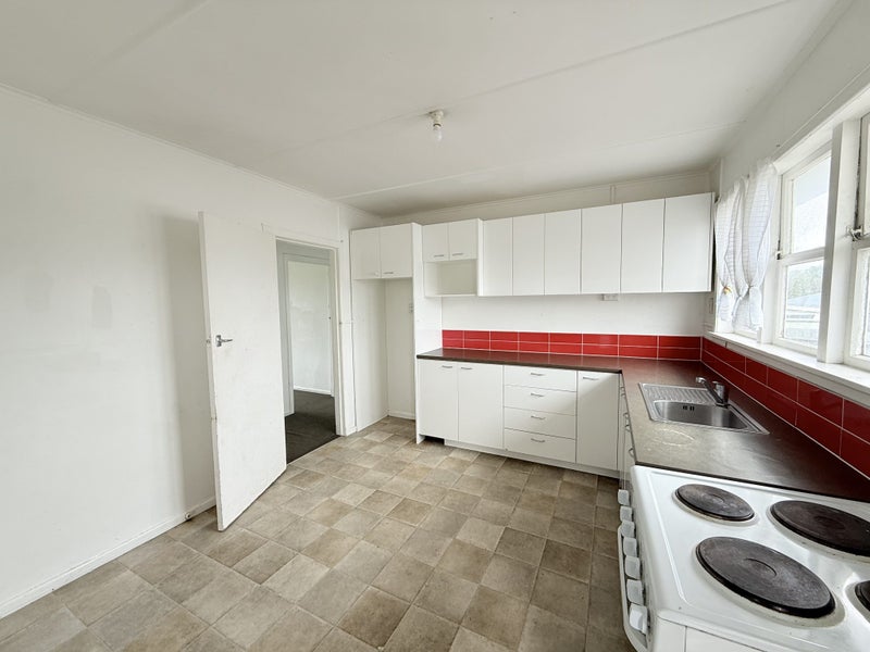 18 Crown Crescent, Otara, Auckland - Carousel 8