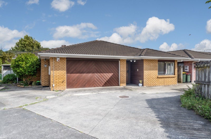 1/73 Aviemore Drive, Highland Park, Auckland - Carousel 1