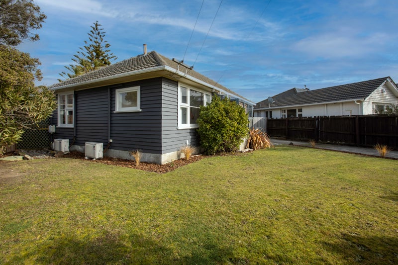424 Pine Avenue, South New Brighton, Christchurch - Carousel 1