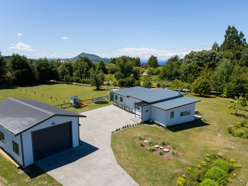 4 Kowhai Drive, Turangi - Carousel 1