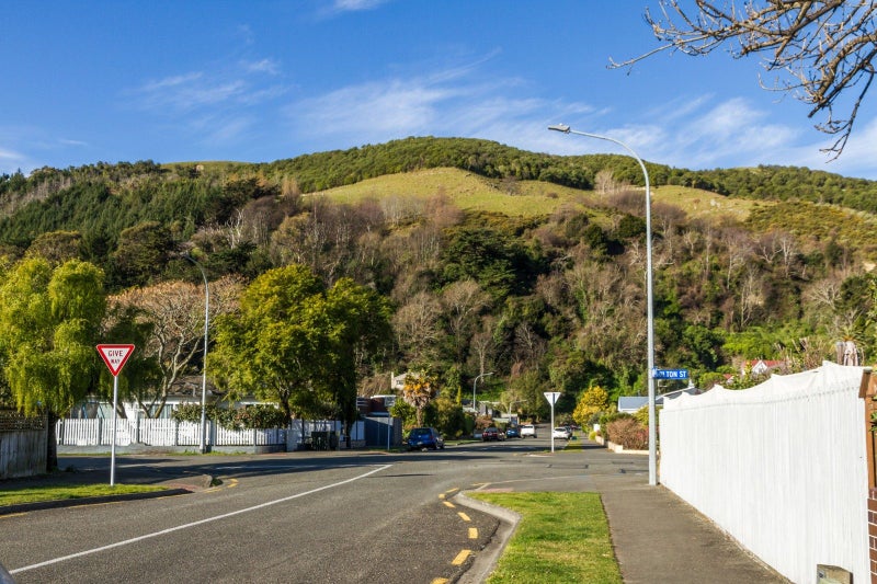 2/74 Cambria Street, The Wood, Nelson - Carousel 20