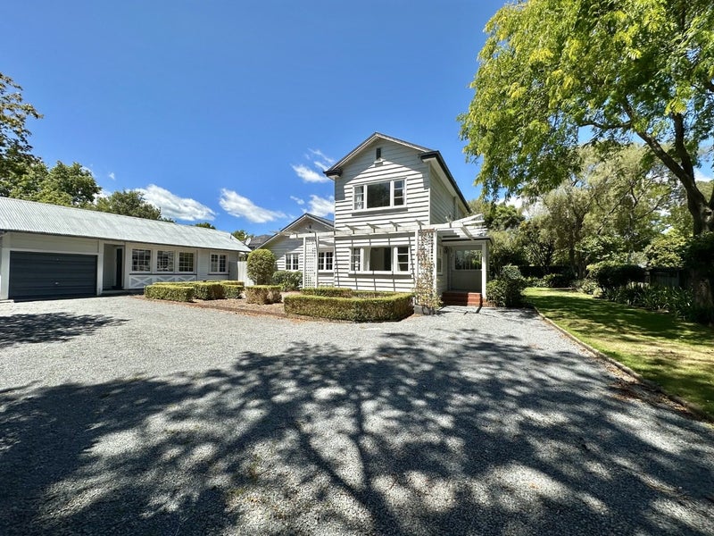 3 Golf Road, Heretaunga, Upper Hutt - Carousel 1