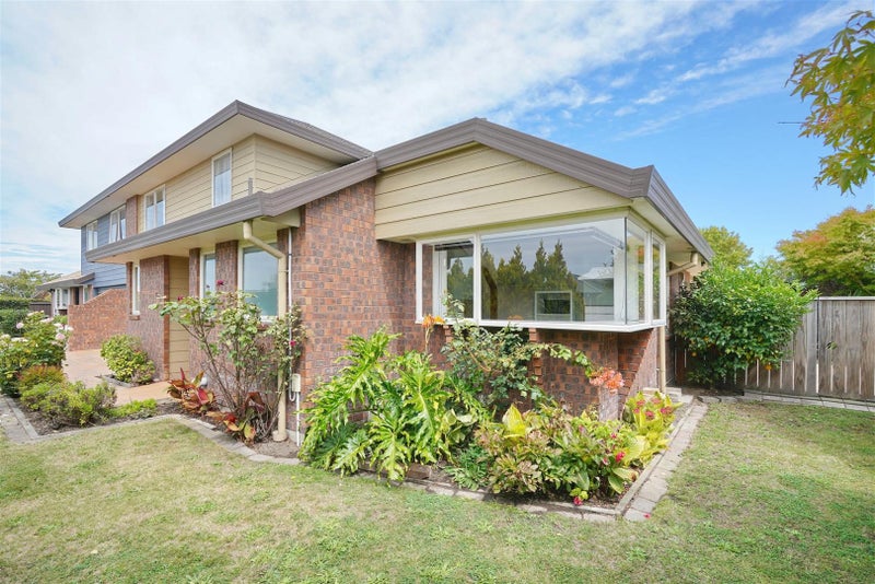 1/8 Pentland Drive, Belfast, Christchurch - Carousel 1