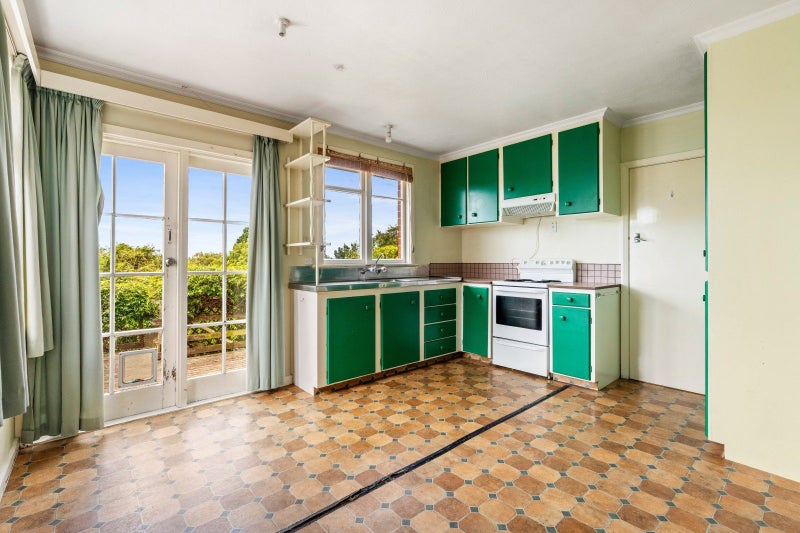 98 Helensburgh Road, Halfway Bush, Dunedin - Carousel 2