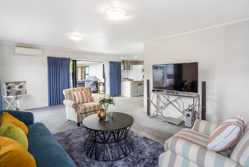 2/12 Philip Street, Papatoetoe, Auckland - Carousel 33