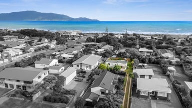 55 Ngapaki Street, Waikanae Beach, Waikanae - Carousel 1