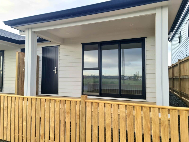 40 Auranga Drive, Karaka, Papakura - Carousel 1