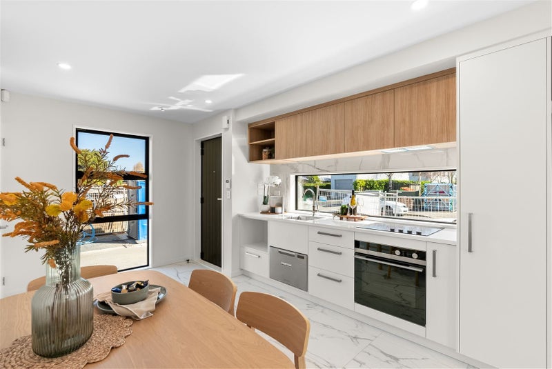 1/112 Barbour Street, Waltham, Christchurch - Carousel 2