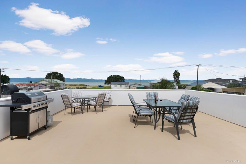 30 Kowhai Avenue, Pokeno - Carousel 1