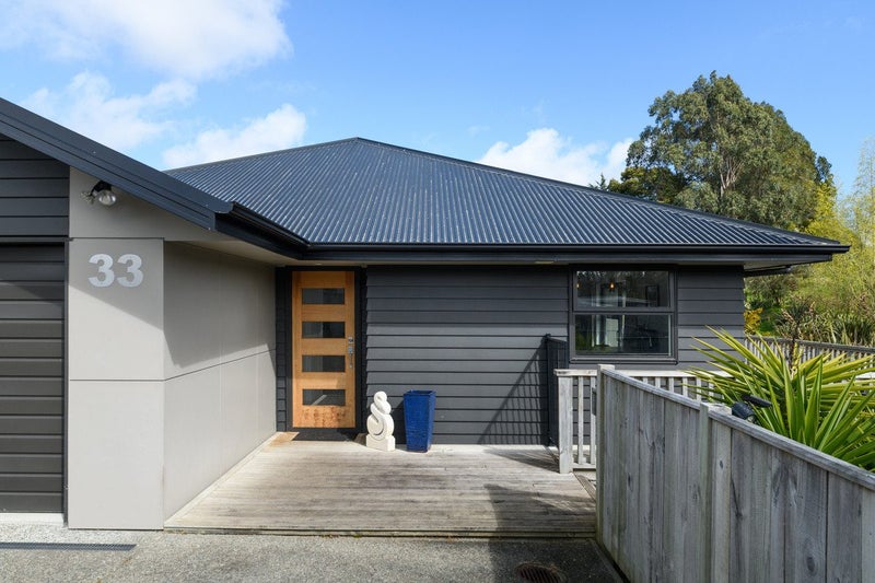 33 Galea Grove, Kelvin Grove, Palmerston North - Carousel 2