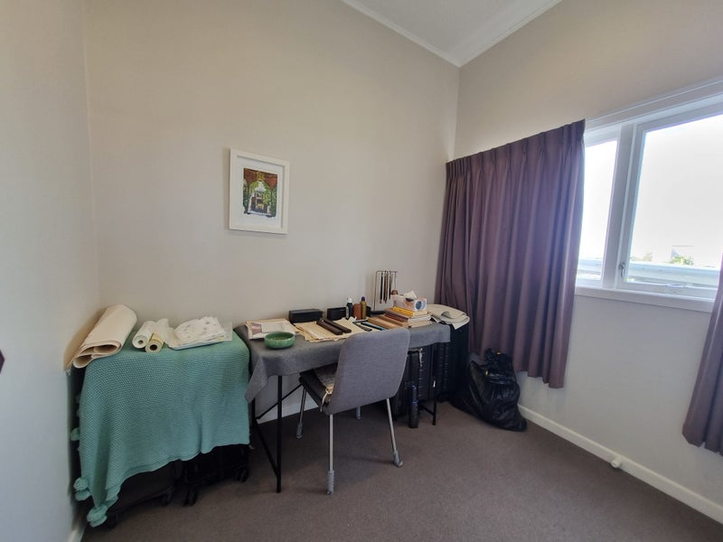 22 Highland Road, Mount Albert, Auckland - Carousel 16