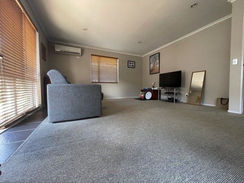 1/25 Tacy Street, Kilbirnie, Wellington - Carousel 2