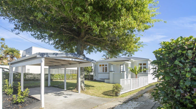 1/30 Bayswater Avenue, Bayswater, Auckland - Carousel 1