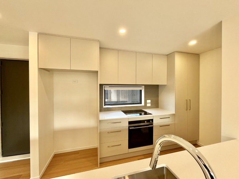 4/33 Winsor Crescent, Spreydon, Christchurch - Carousel 2
