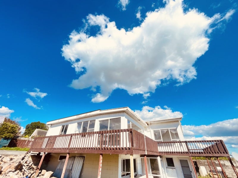 49 Roys Road, Weymouth, Auckland - Carousel 1