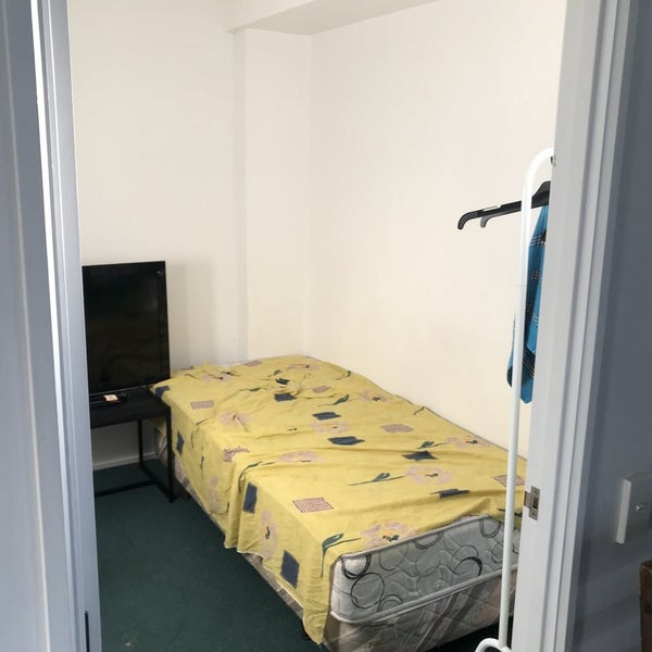 B17/13 palm GR, BERHAMPORE, WELLINGTON - Carousel 8