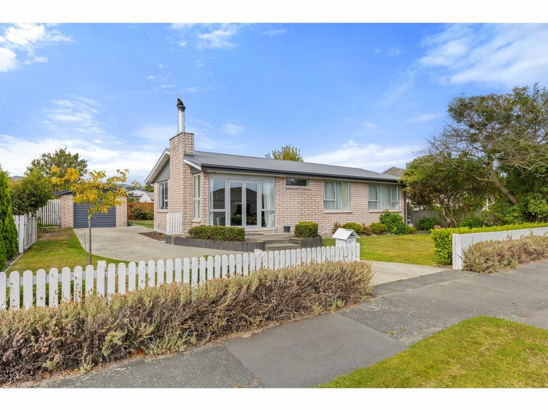 4 Chevy Place, Hoon Hay, Christchurch - Carousel 2