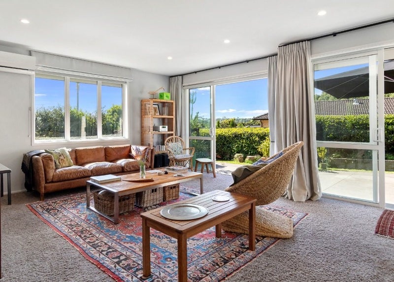 49 Bathurst Crescent, Pyes Pa, Tauranga - Carousel 2