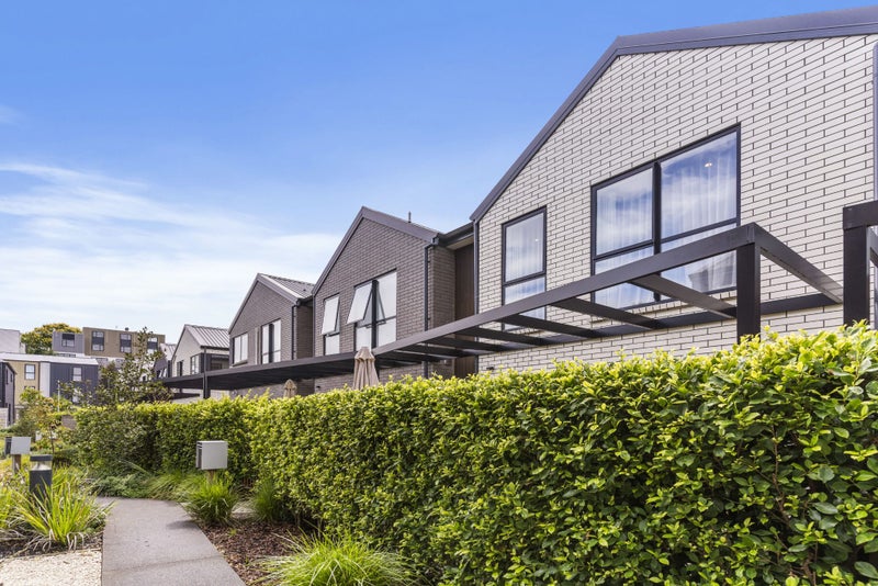 7 Verdant Lane, Mount Wellington, Auckland - Carousel 1