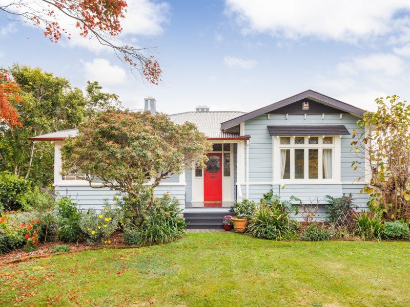 35 Manson Street, Terrace End, Palmerston North - Carousel 1