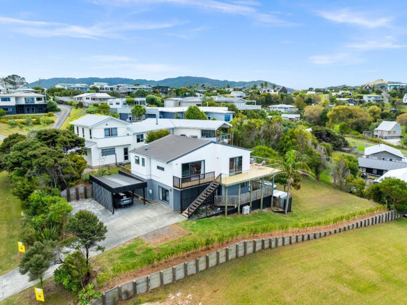 28 Taranui Place, Mangawhai Heads, Mangawhai - Carousel 2
